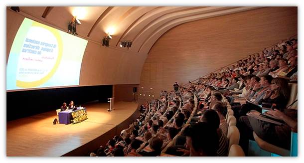 III Congreso Nacional de Equipos Directivos de Centros (XXII Ecuentro ADEME): Aula Magistral del “Palau de les Arts Reina Sofia”.